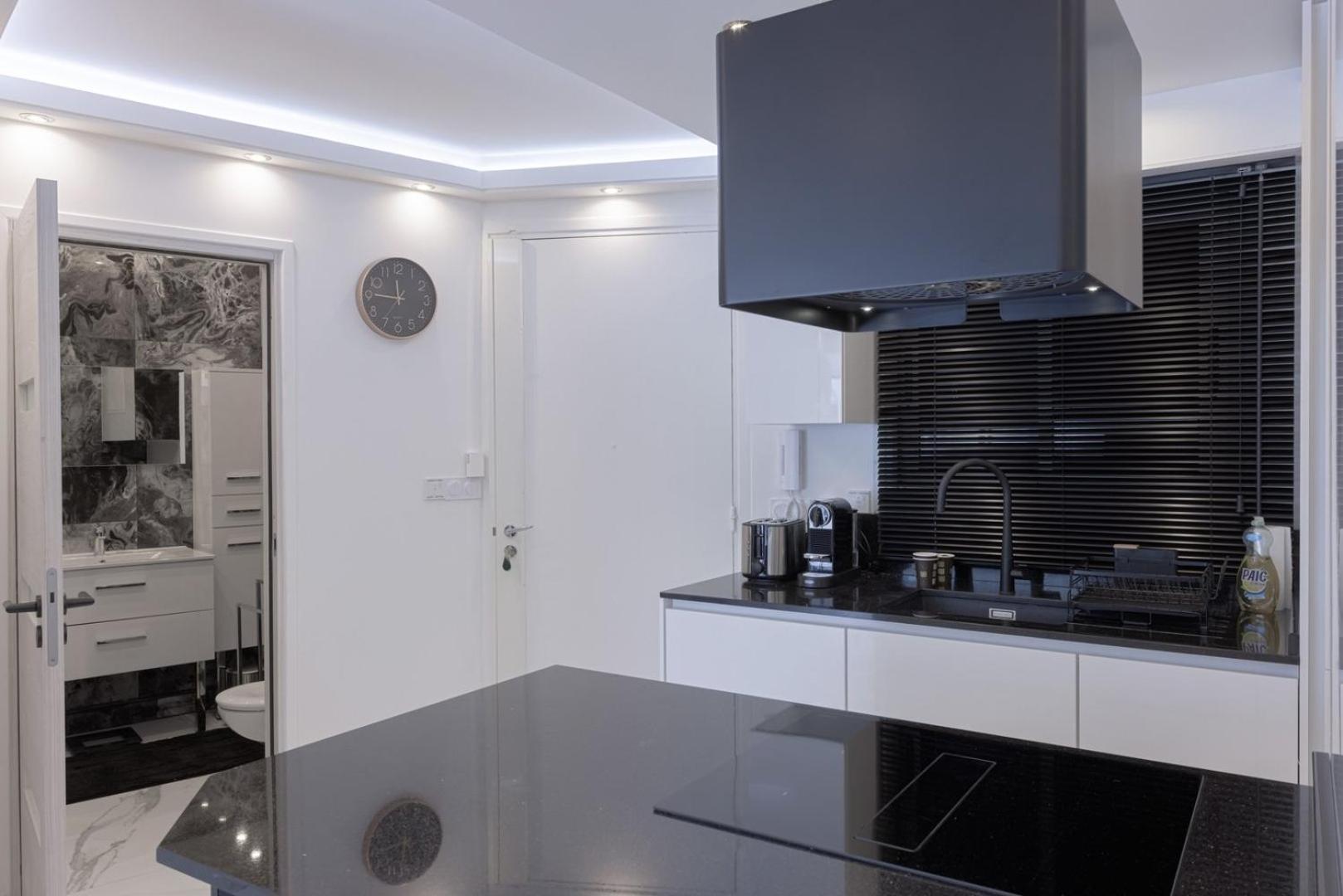 Star Croisette - Sea View Apartment *